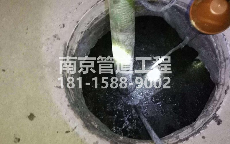 216星甸清理化粪池